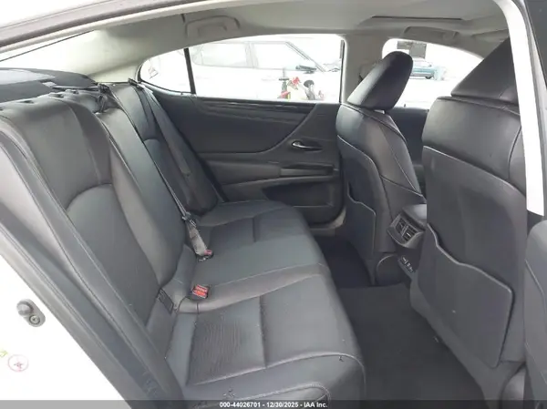 58ABZ1B14KU004000 2019 LEXUS ES - Image 8