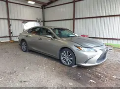 58ABZ1B14KU007382 2019 LEXUS ES