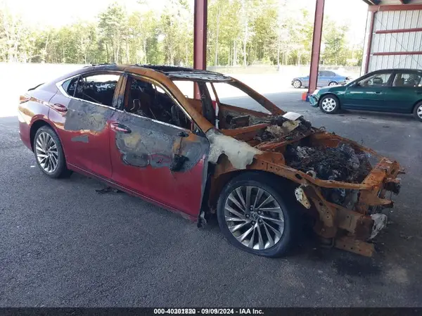 58ABZ1B14KU009357 2019 LEXUS ES - Image 1