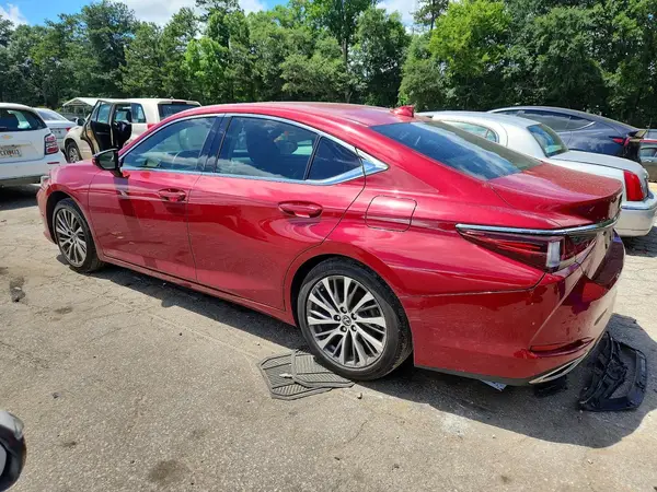 58ABZ1B14KU014221 2019 LEXUS ES - Image 2