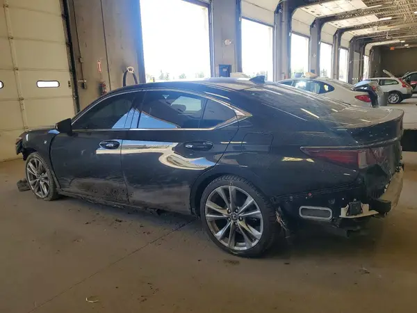 58ABZ1B14KU023274 2019 LEXUS ES - Image 2