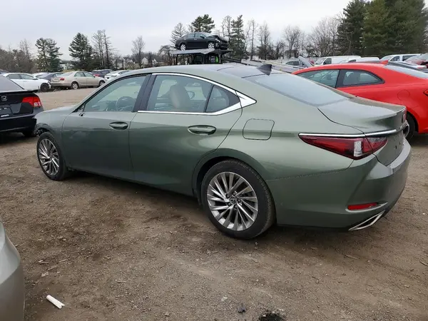 58ABZ1B14KU026076 2019 LEXUS ES - Image 2