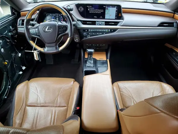 58ABZ1B14KU026076 2019 LEXUS ES - Image 8