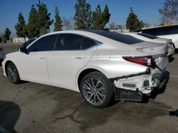 58ABZ1B14KU026708 2019 LEXUS ES - Image 2