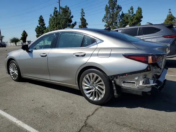 58ABZ1B14KU027017 2019 LEXUS ES - Image 2