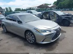 58ABZ1B14KU027387 2019 LEXUS ES