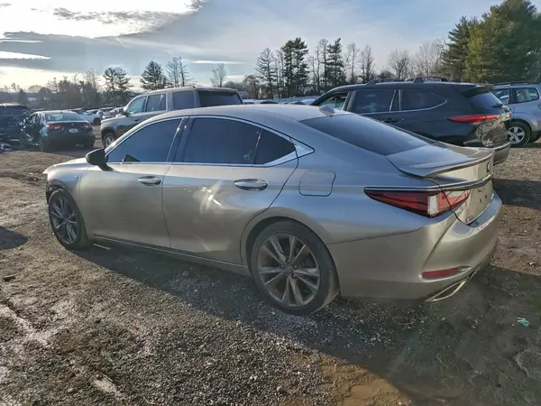 58ABZ1B14KU033576 2019 LEXUS ES - Image 2