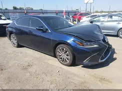 58ABZ1B14KU034775 2019 LEXUS ES