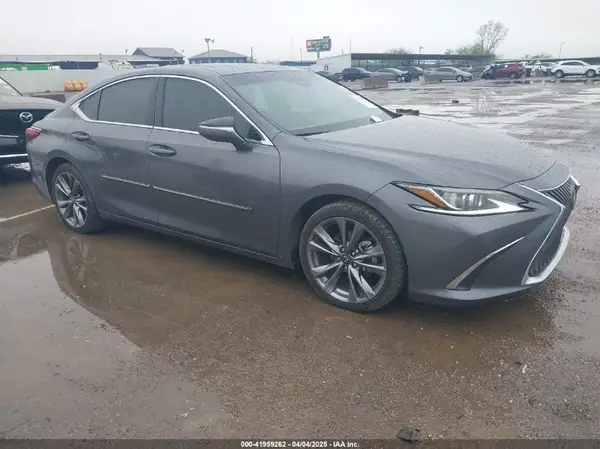 58ABZ1B14KU035778 2019 LEXUS ES - Image 1