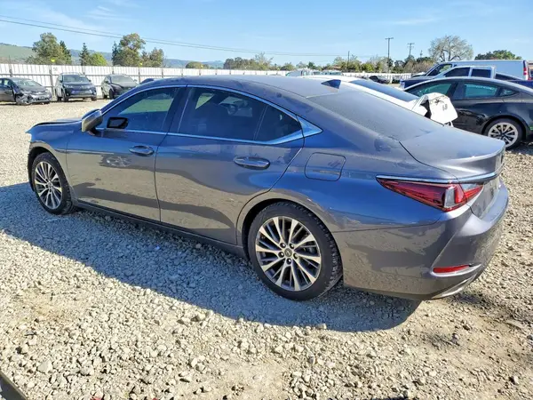 58ABZ1B14KU037126 2019 LEXUS ES - Image 2