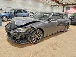 58ABZ1B14KU038129 2019 LEXUS ES