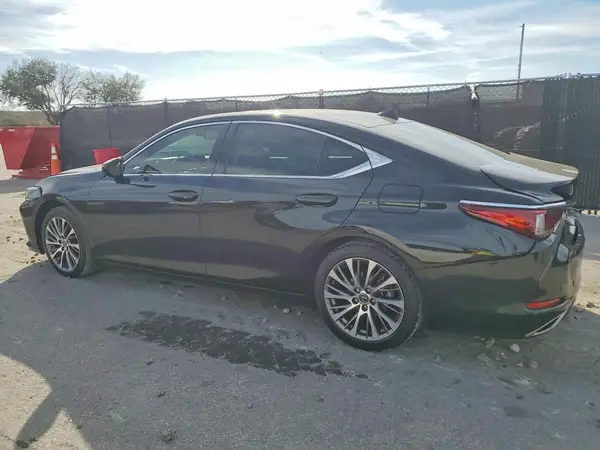58ABZ1B14KU039636 2019 LEXUS ES - Image 2