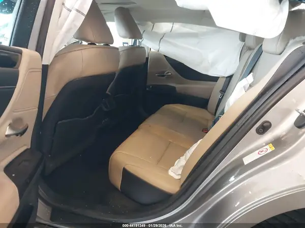58ABZ1B14KU045534 2019 LEXUS ES - Image 8