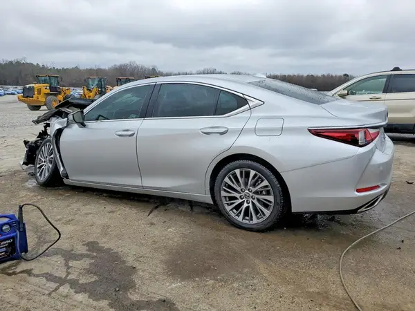 58ABZ1B14KU046585 2019 LEXUS ES - Image 2