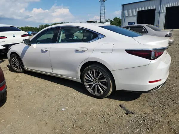 58ABZ1B14KU048000 2019 LEXUS ES - Image 2
