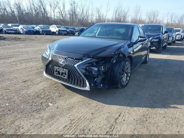 58ABZ1B15KU001655 2019 LEXUS ES - Image 2