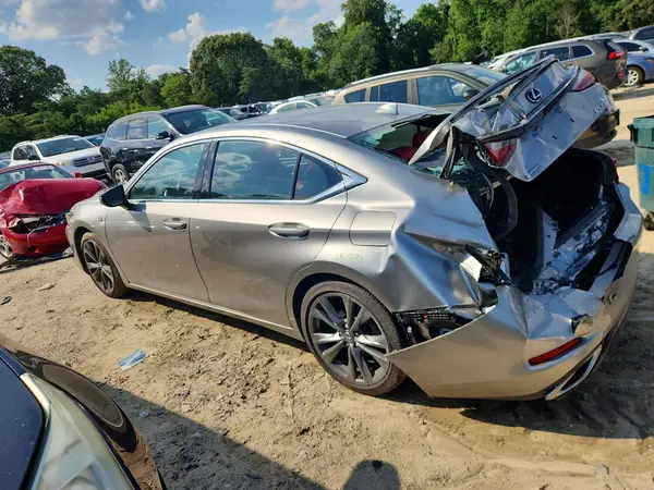 58ABZ1B15KU005852 2019 LEXUS ES - Image 2