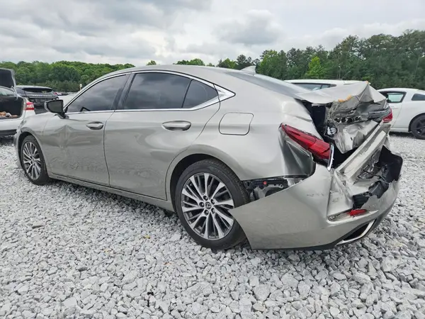 58ABZ1B15KU009965 2019 LEXUS ES - Image 2