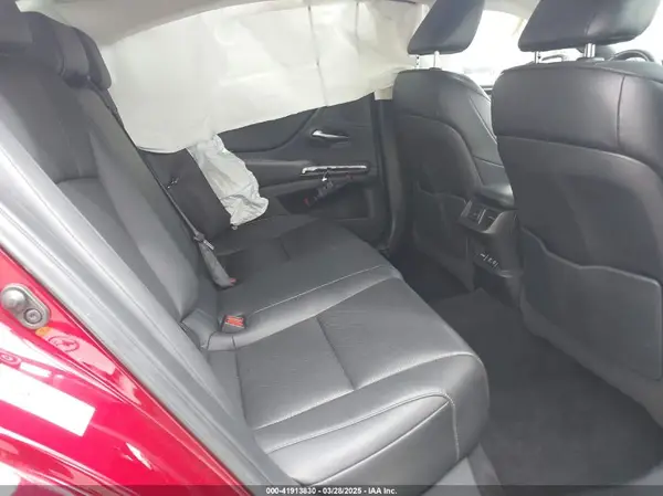 58ABZ1B15KU023025 2019 LEXUS ES - Image 8