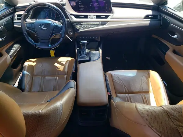 58ABZ1B15KU023803 2019 LEXUS ES - Image 8