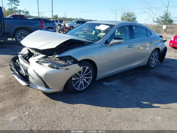 58ABZ1B15KU035594 2019 LEXUS ES - Image 2