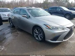 58ABZ1B15KU042710 2019 LEXUS ES