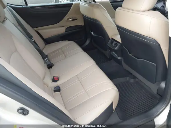58ABZ1B15KU043727 2019 LEXUS ES - Image 8