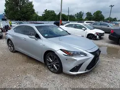 58ABZ1B15KU046126 2019 LEXUS ES