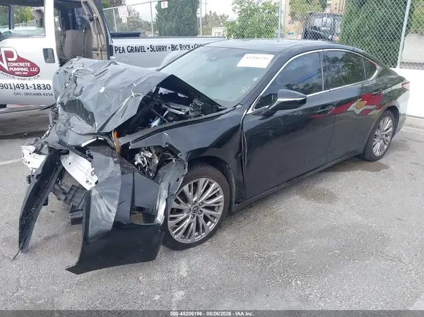 58ABZ1B15KU049012 2019 LEXUS ES - Image 2