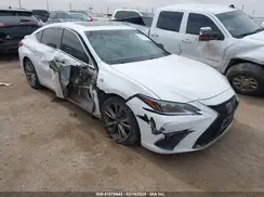 58ABZ1B16KU001678 2019 LEXUS ES