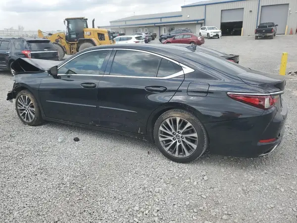 58ABZ1B16KU002510 2019 LEXUS ES - Image 2