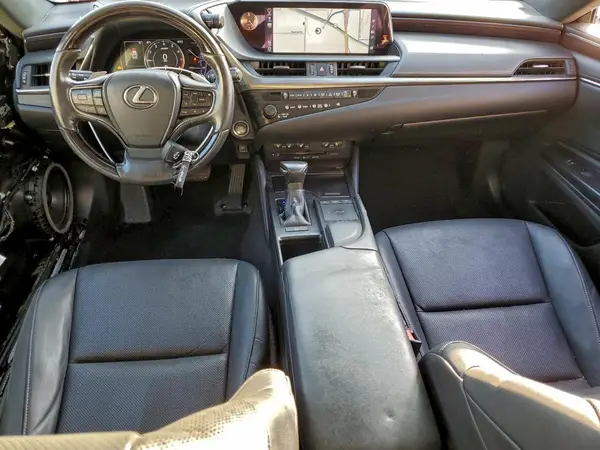 58ABZ1B16KU006136 2019 LEXUS ES - Image 8