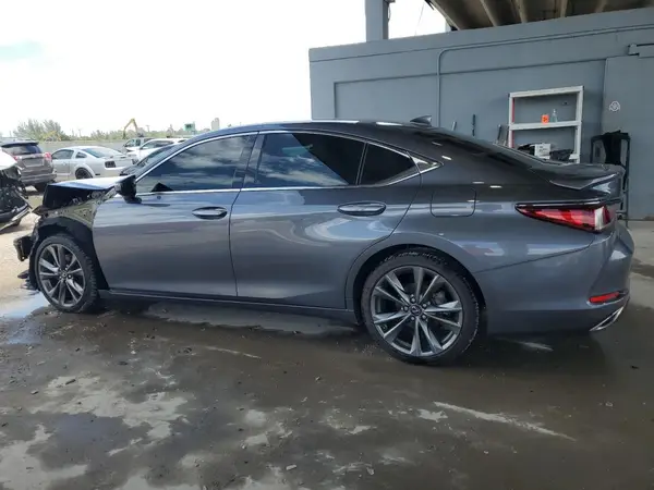 58ABZ1B16KU014432 2019 LEXUS ES - Image 2