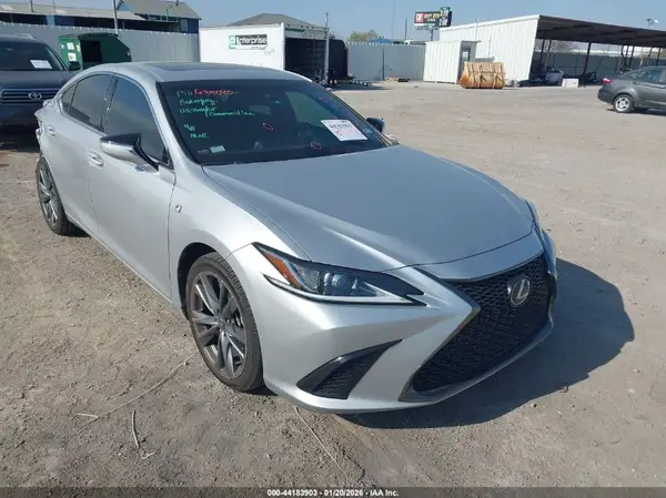 58ABZ1B16KU018903 2019 LEXUS ES - Image 1