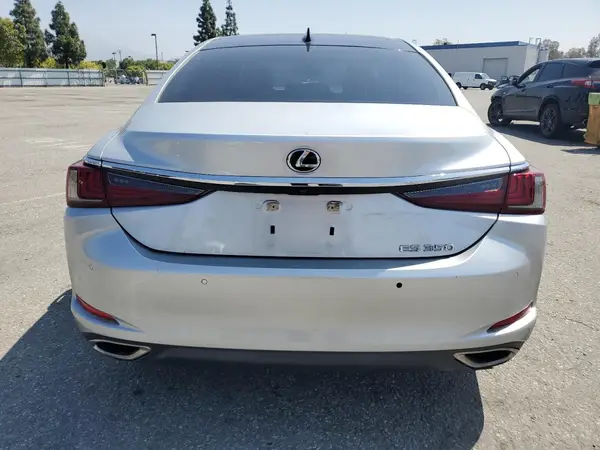 2019 LEXUS ES auction photo 6