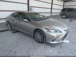 58ABZ1B16KU025821 2019 LEXUS ES