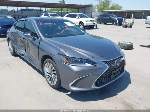 58ABZ1B16KU029710 2019 LEXUS ES - Image 1