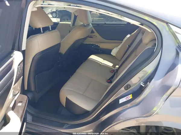 58ABZ1B16KU029710 2019 LEXUS ES - Image 8