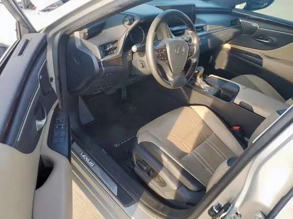 58ABZ1B16KU031778 2019 LEXUS ES - Image 8