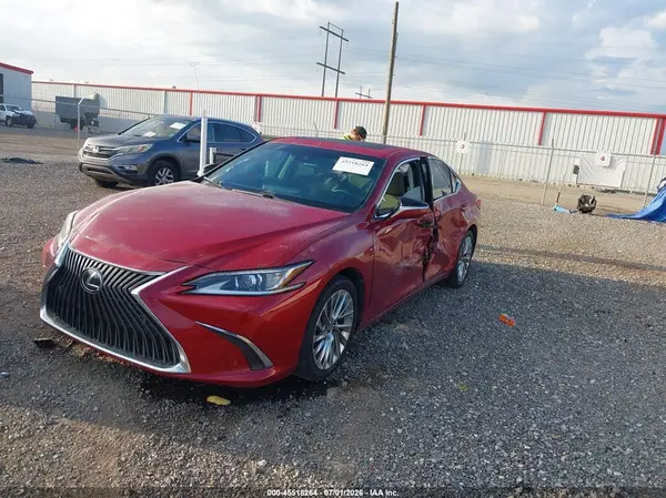 58ABZ1B16KU032350 2019 LEXUS ES - Image 2