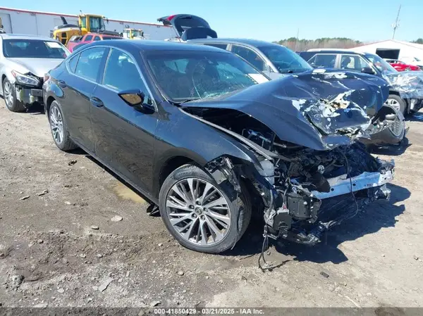 58ABZ1B16KU035152 2019 LEXUS ES - Image 1