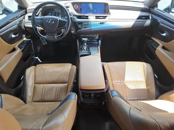 58ABZ1B16KU035393 2019 LEXUS ES - Image 8