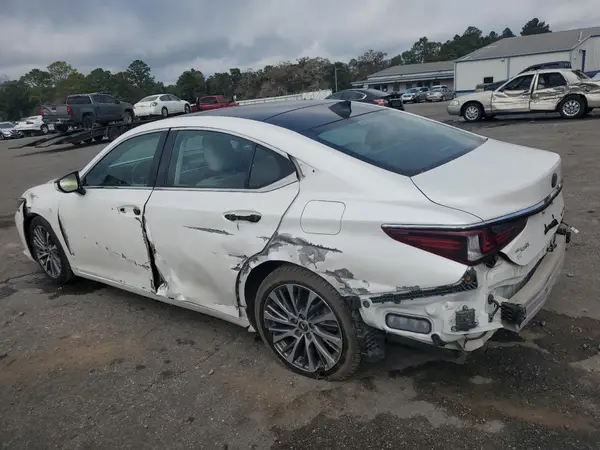 58ABZ1B16KU035846 2019 LEXUS ES - Image 2