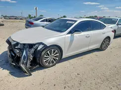 58ABZ1B16KU037581 2019 LEXUS ES