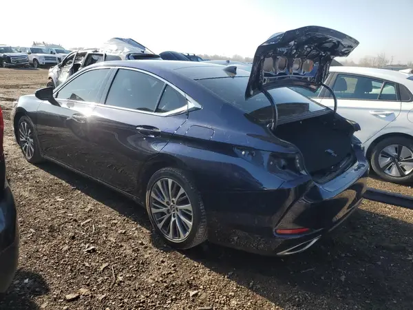 58ABZ1B16KU039248 2019 LEXUS ES - Image 2