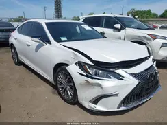 58ABZ1B16KU040335 2019 LEXUS ES
