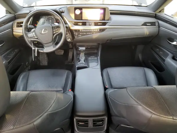 58ABZ1B16KU041159 2019 LEXUS ES - Image 8