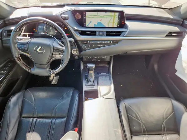 58ABZ1B17KU002435 2019 LEXUS ES - Image 8