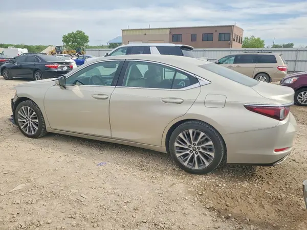 58ABZ1B17KU002533 2019 LEXUS ES - Image 2