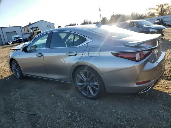 58ABZ1B17KU002936 2019 LEXUS ES - Image 2